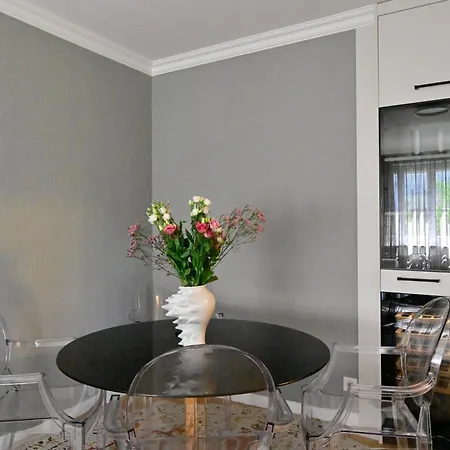 2-room In Lejlighed *