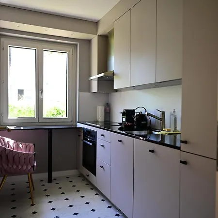 2-room In Lejlighed *